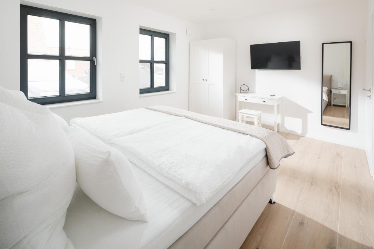 Kuesten Suite Sued - Seitliche Wasserlage, Terrasse, 70Qm Greetsiel Zewnętrze zdjęcie